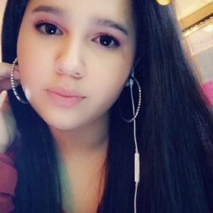 Meet your Posher, Lorey